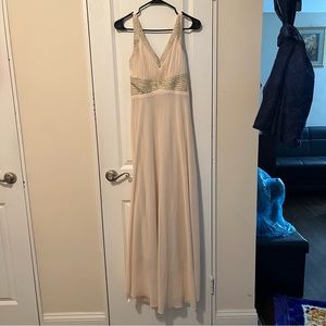 MT Almutairy Pale Yellow/Cream Sleeveless Maxi Prom/Evening Formal Dress Size L